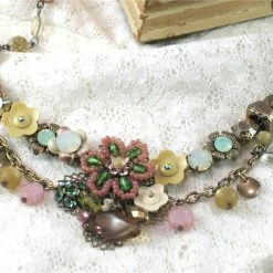 The Holiday Barn Valentine's Day Floral Necklace